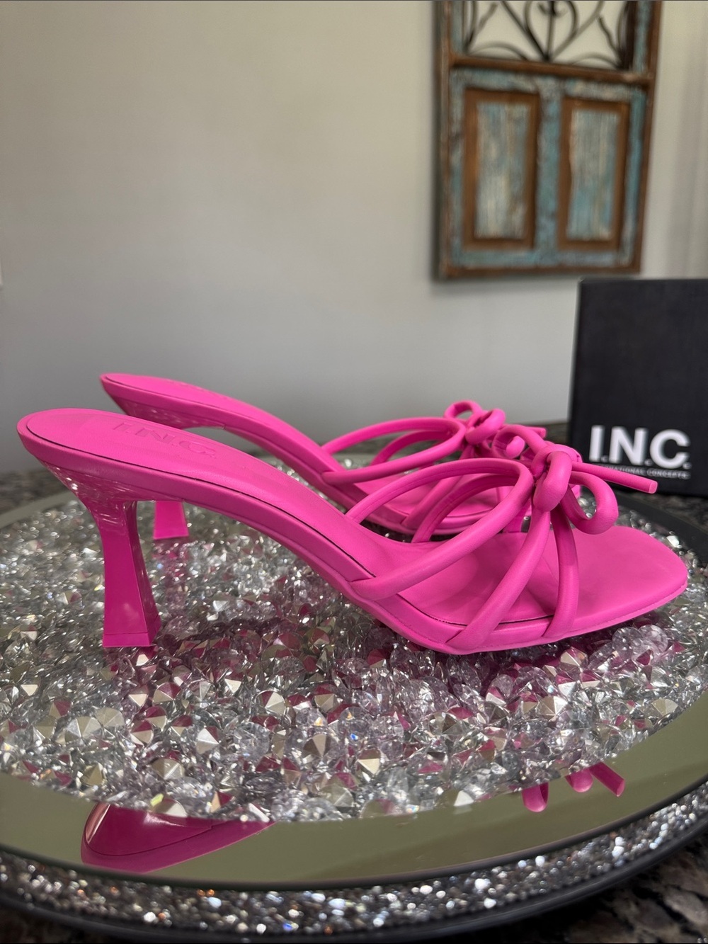 INC International Concepts Vibrant Hot Pink Fushia knotted heel mule Sandals NEW